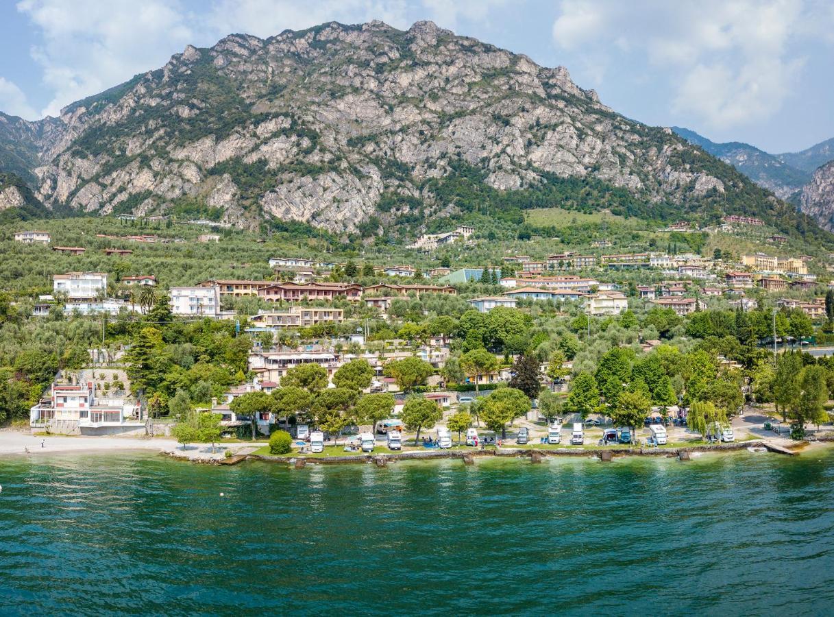 Hotel Camping Park Garda à Limone sul Garda Extérieur photo