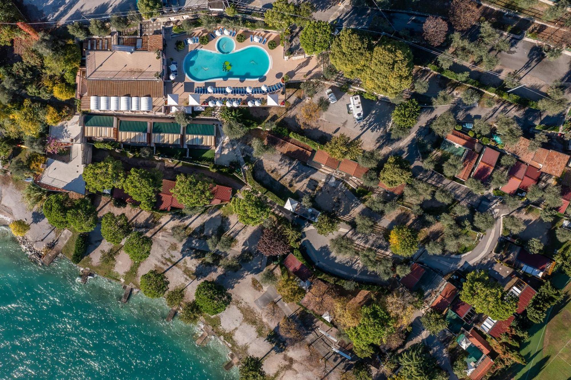 Hotel Camping Park Garda à Limone sul Garda Extérieur photo