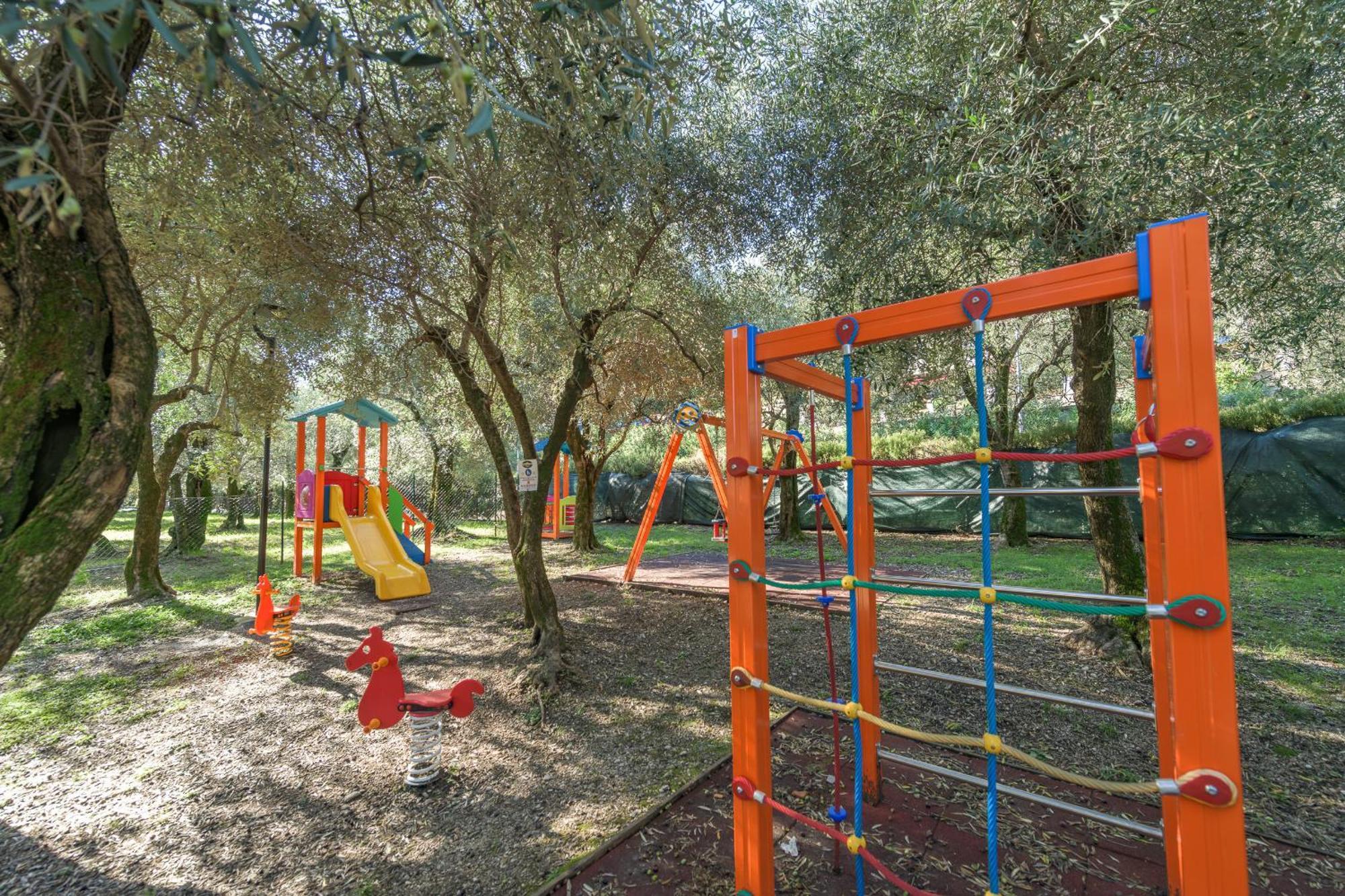 Camping Park Garda Limone sul Garda Extérieur photo