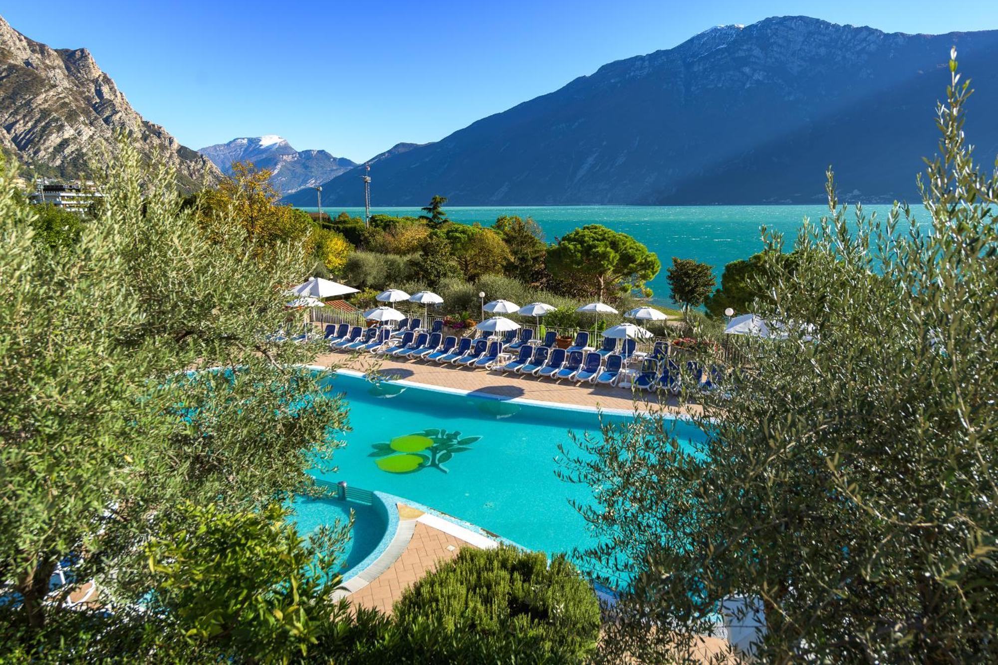 Hotel Camping Park Garda à Limone sul Garda Extérieur photo