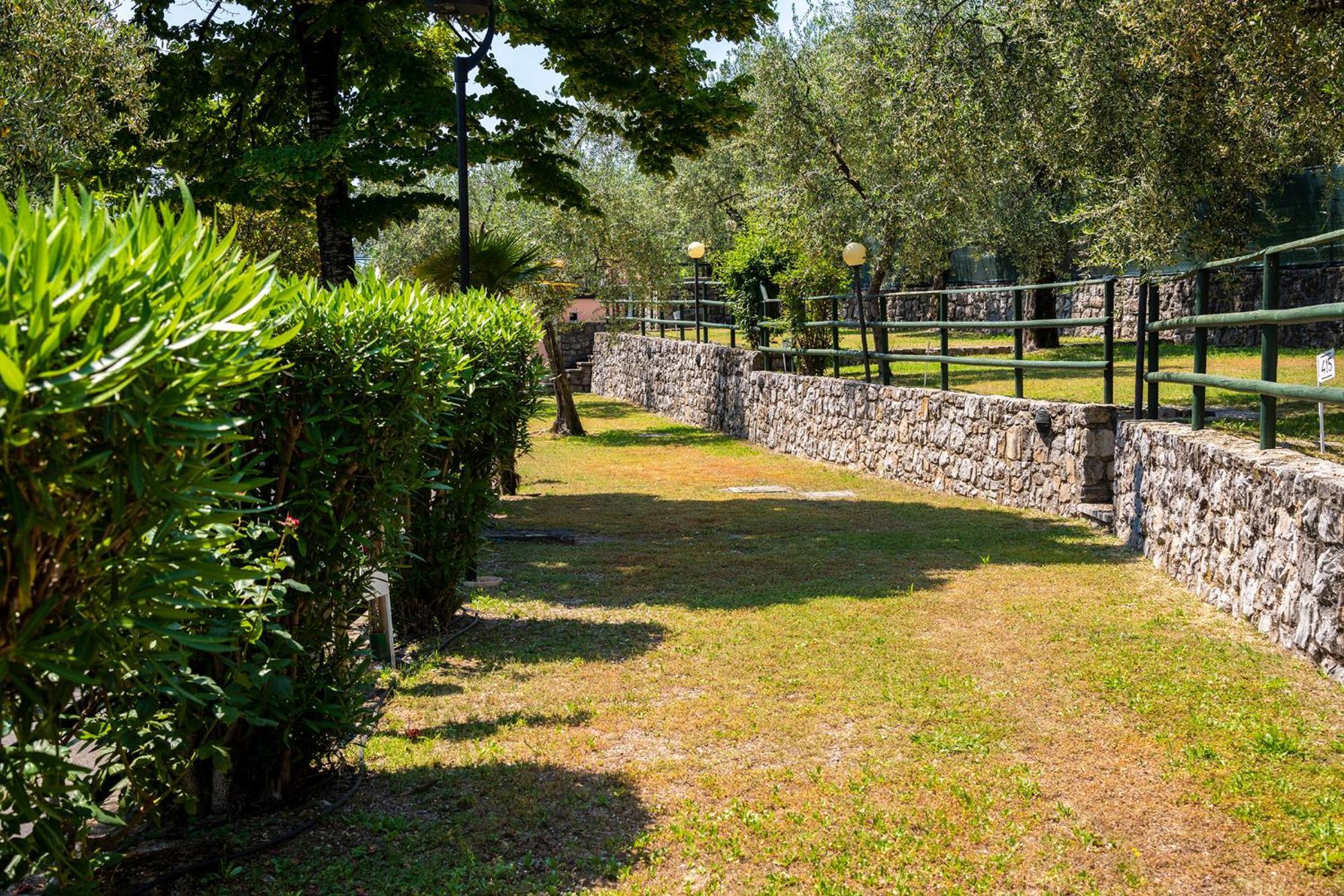 Camping Park Garda Limone sul Garda Extérieur photo