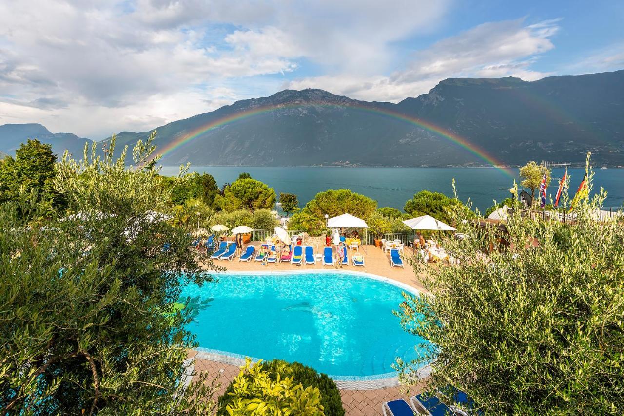 Hotel Camping Park Garda à Limone sul Garda Extérieur photo